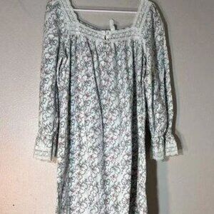 VTG Victoria's Secret Soft Long Night Gown Floral Lace Cottage Core